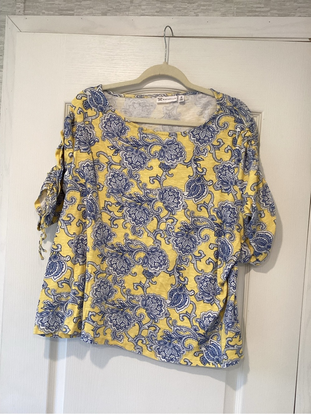 Rafaella Yellow and Blue Paisley Scoop Neck Top 2XL EUC